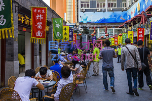 餐厅选址的客流量分析